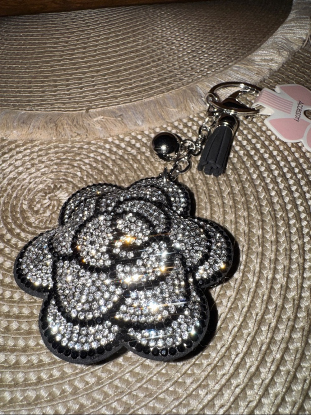 Crystal Flower Keyring Keychain - Black and Silver - Picture 2 of 3
